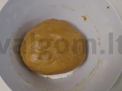 Aromatizuoti imbieriniai cinamono meduoliai Žingsnis 2