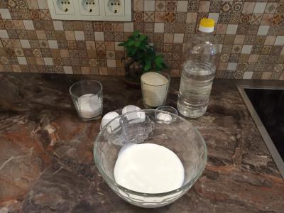 manų kruopų pyragas su citrusinių vaisių sirupu Žingsnis 1