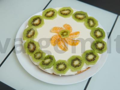 Varškės sūrio pyragas be kepimo pagrindine nuotrauka