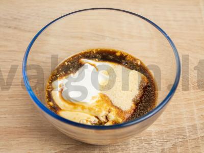 Soba grietinės padaže su česnakais Žingsnis 1