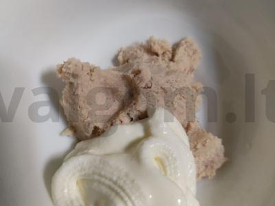 Ciabatta su lašišų ikrų padažu ir lengvai sūdyta lašiša Žingsnis 1