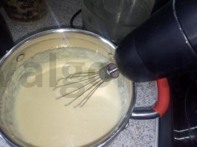 Varškės ir obuolių bandelės iš kvietinių miltų Žingsnis 3