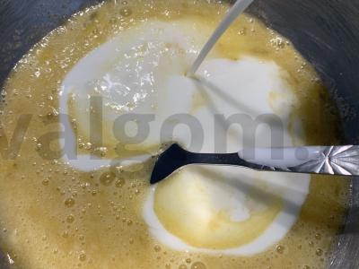 Švelnūs kefyro paplotėliai su bananais Žingsnis 3