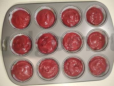 Klasikiniai "Red Velvet" keksiukai Žingsnis 3