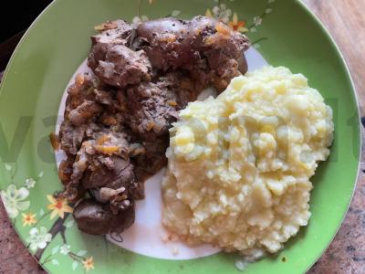 Kepenys, troškintos su daržovėmis pagrindine nuotrauka