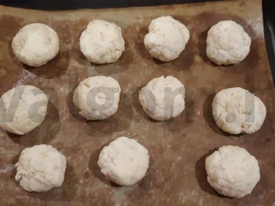 Skanūs avižinių dribsnių, sūrio ir varškės sausainiai Žingsnis 4