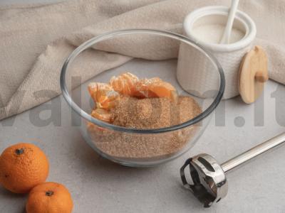 Mandarinų biskvitas su glajumi Žingsnis 1