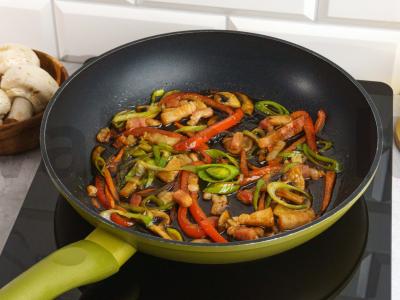 Soba su rūkyta krūtinine, grybais ir unagi padažu Žingsnis 2