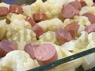 Žiedinių kopūstų, sezamų ir dešrelių troškinys Žingsnis 8