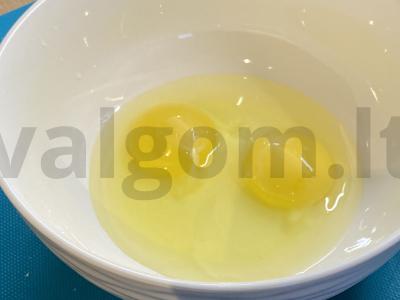 Žiedinių kopūstų, sezamų ir dešrelių troškinys Žingsnis 9