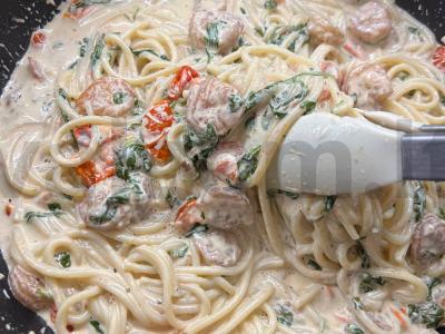 Spagečiai su krevetėmis ir špinatais Žingsnis 6