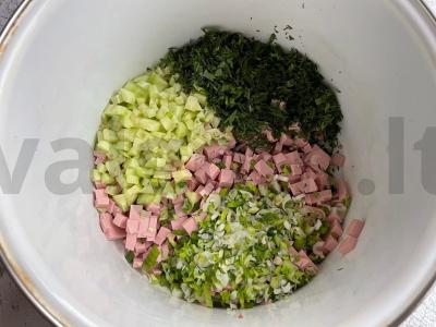 Okroška su grietine ir majonezu Žingsnis 3