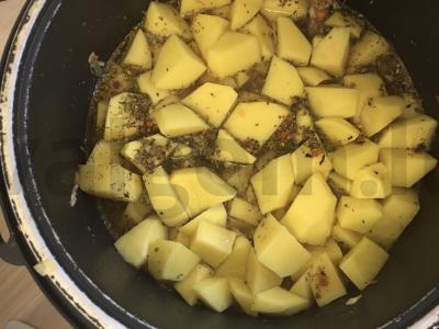 Štrudeliai su raugintais kopūstais multicooker keptuvėje Žingsnis 7