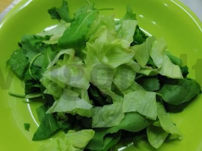 Salotos su rukola ir granatais Žingsnis 1