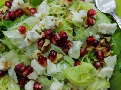 Salotos su rukola ir granatais pagrindine nuotrauka