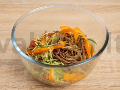 Soba su šviežiomis daržovėmis Žingsnis 4