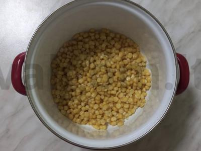 Rūkytos vištienos salotos su sūriu Žingsnis 1