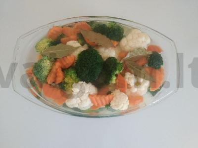 Brokolių salotos marinate Žingsnis 2