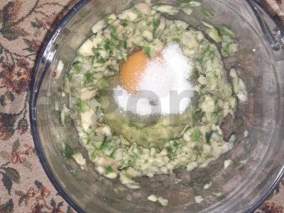 Feijoa pyragas mikrobangų krosnelėje Žingsnis 2