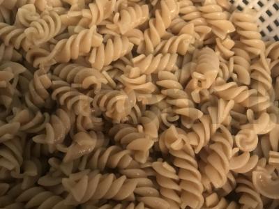 Makaronai su vištiena pomidorų padaže pietums ir vakarienei Žingsnis 1