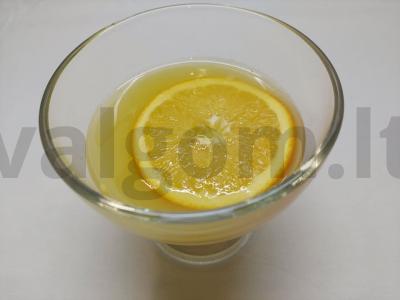 Vitaminų apelsinų želė pagrindine nuotrauka