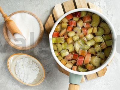 Rabarbarų grietinė Žingsnis 1