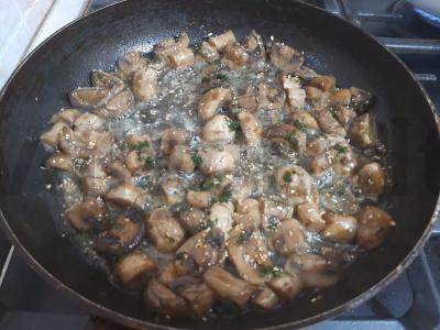 Aromatingi grybai su svogūnais Žingsnis 5