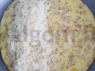 Sūrus avižinių dribsnių blynas ant pieno Žingsnis 6