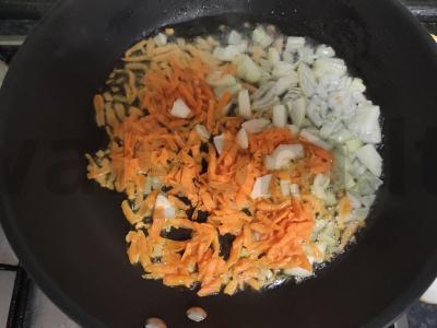 "Flotsam" makaronai "Greitai ir lengvai". Žingsnis 2