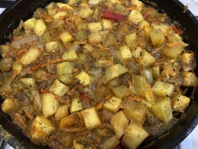 Daržovių troškinys "Fantazija" pagrindine nuotrauka