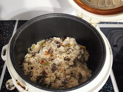 Ryžių košė su mėsa multicooker Žingsnis 4
