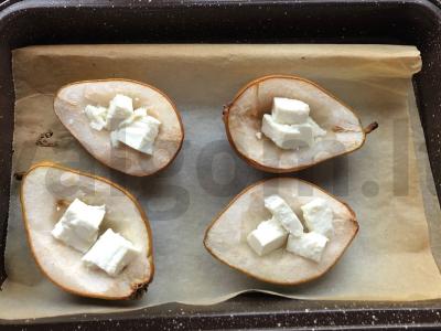 Kriaušės su sūriu, medumi ir riešutais Žingsnis 3