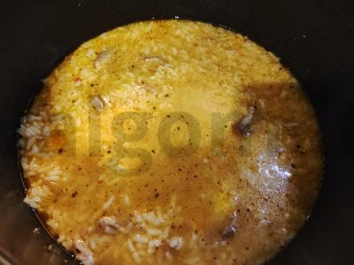 Pilavas su kiauliena multicooker "Delicious" Žingsnis 3