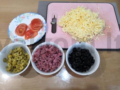 Naminė pica su alyvuogėmis Žingsnis 3