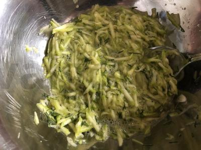 Gražūs cukinijų paplotėliai. Žingsnis 2