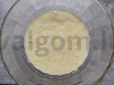 Apelsinų keksiukai su grietinėlės kremu Žingsnis 3