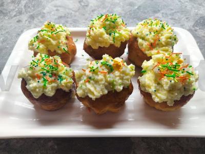 Apelsinų keksiukai su grietinėlės kremu pagrindine nuotrauka