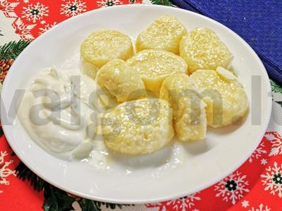 Varškės sūris halushki pagrindine nuotrauka
