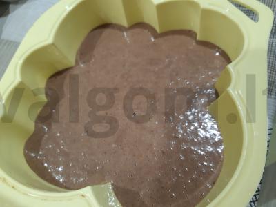 Neįprastas šokoladinis žmogeliukas su glajumi Žingsnis 4