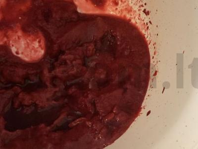 Naminiai uogų ledai iš augalinės grietinėlės Žingsnis 1