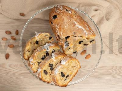 Stollen be mielių pagrindine nuotrauka