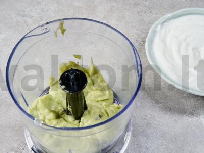 Įdaryti avokadų pomidorai Žingsnis 1