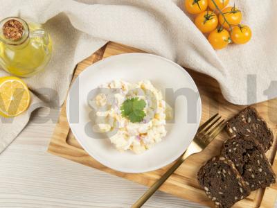 Salotos su ešeriais ir bulvėmis pagrindine nuotrauka