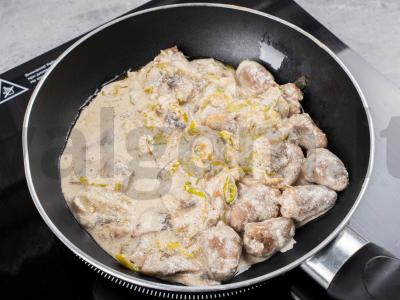 Bulvių košė su vištienos širdelėmis ir grybais Žingsnis 2