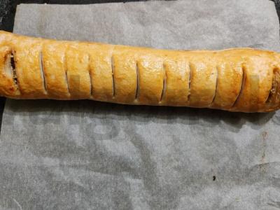 Naminiai abrikosų sluoksniuotos tešlos suktinukai Žingsnis 2