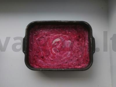 Juodųjų serbentų charlotte Žingsnis 3