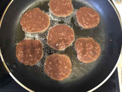 Šeimyninis kepenėlių paplotėlių receptas Žingsnis 2