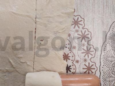 Sultingos dešrelės trijų ingredientų tešloje Žingsnis 2