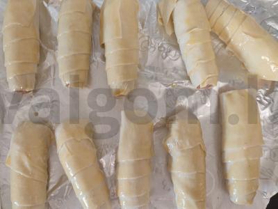 Sultingos dešrelės trijų ingredientų tešloje Žingsnis 4