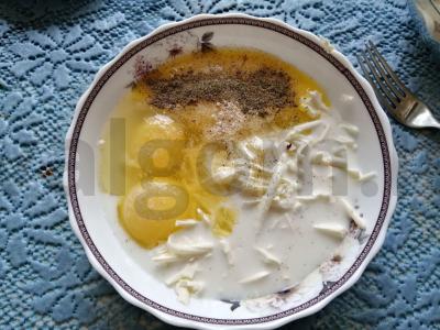 Greitas pitos pyragas su sūriu keptuvėje Žingsnis 2